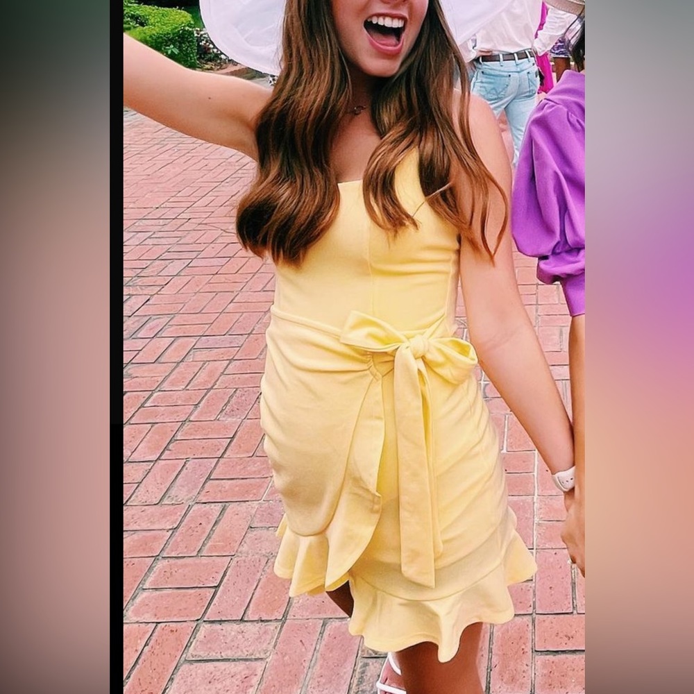 Capri ruffle tie dress light yellow!💛
